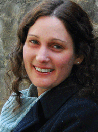 Miriam Leah Droz is the founder of ATARA, the Arts and Torah Association for Religious Artists. 
